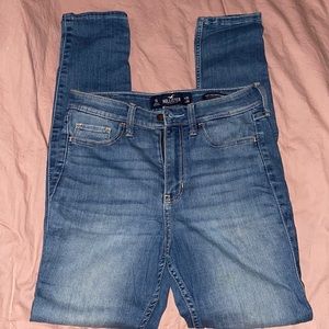 HOLLISTER HIGH RISE SUPER SKINNY JEANS
